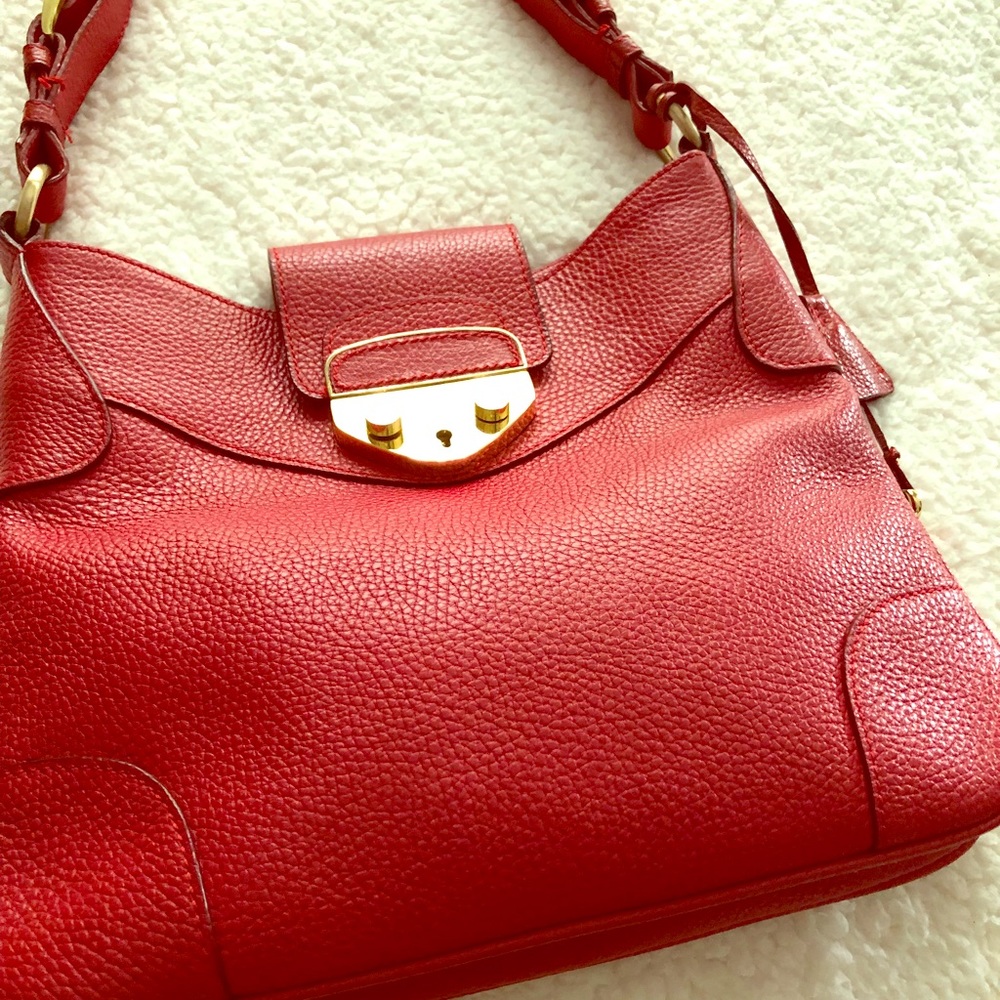 Vintage Prada shoulder bag red leather& gold HW.